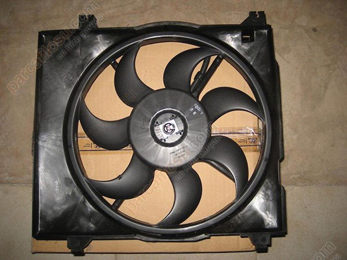 Hyundai Santa Fe Fan [Cey] (2538026400)